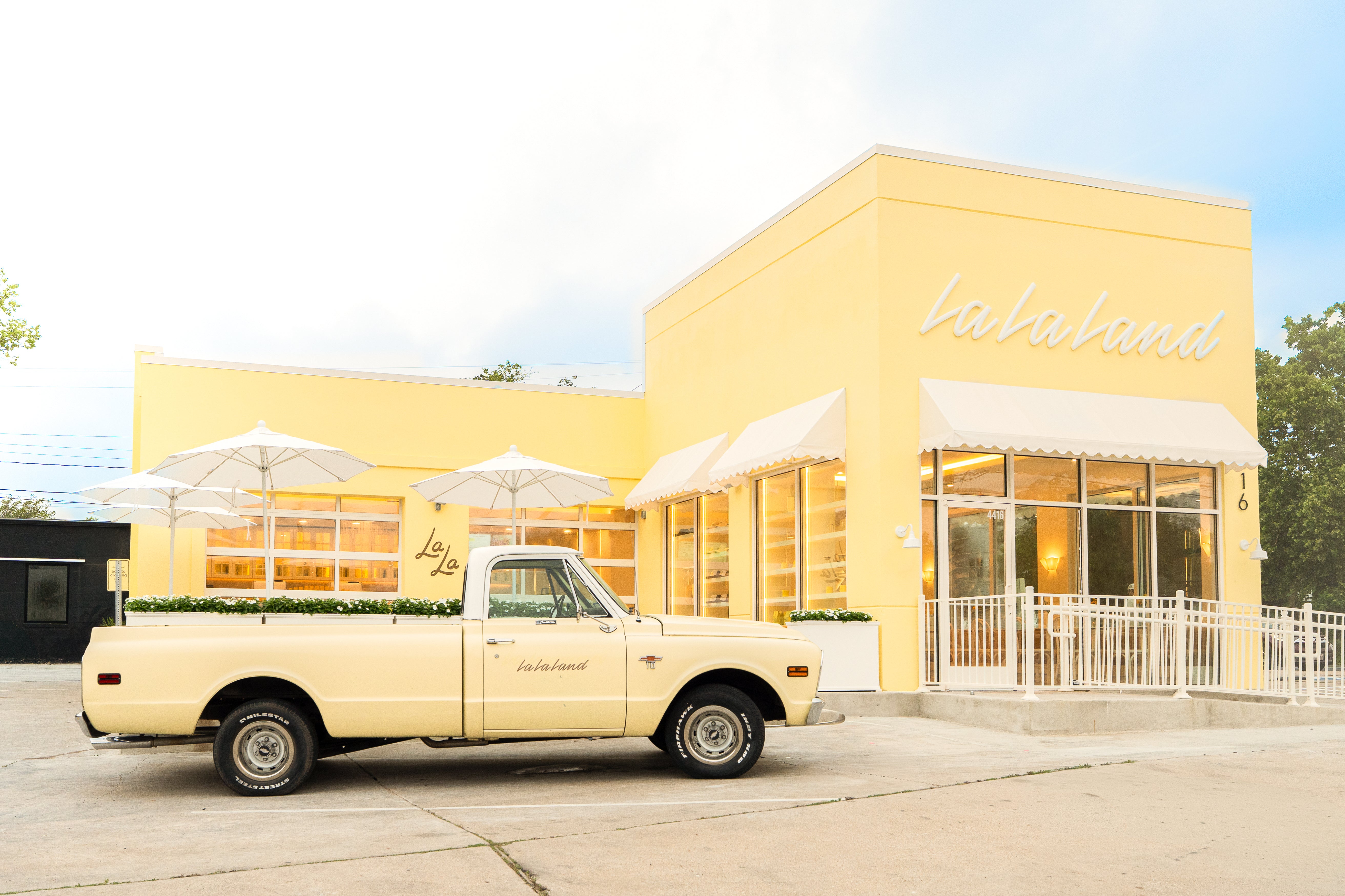 LalalanDです Locations – La La Land